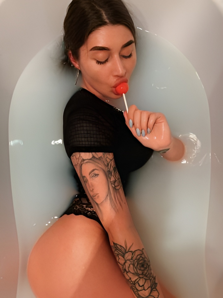 Зиглинда привлекальеная девушка из Электростали цена от 3000 руб