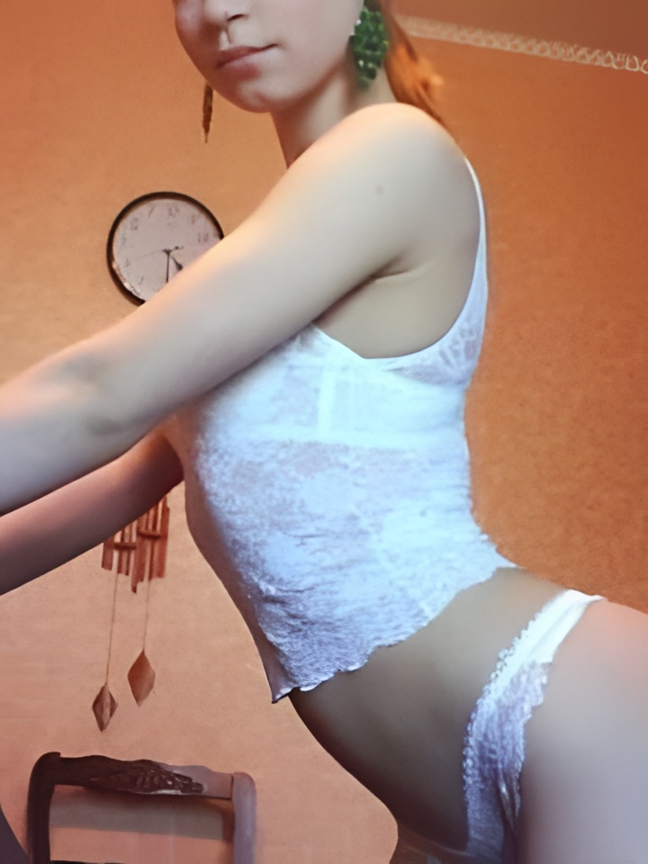 Индивидуалка Влада, доступна для личного знакомства от 2000 руб