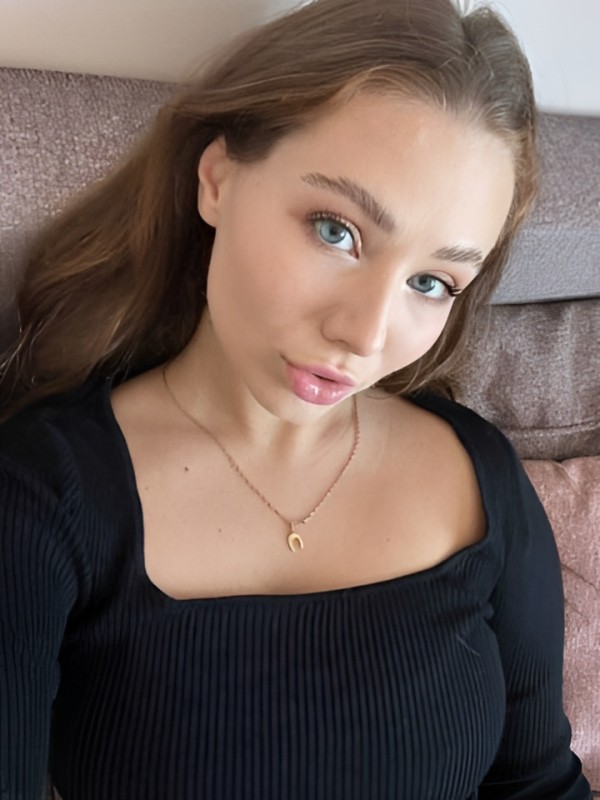 Элина привлекательная девушка из Электростали цена от 10000 руб