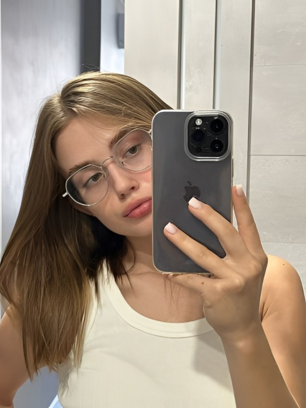 Мишель привлекательная девушка из Электростали цена от 2500 руб