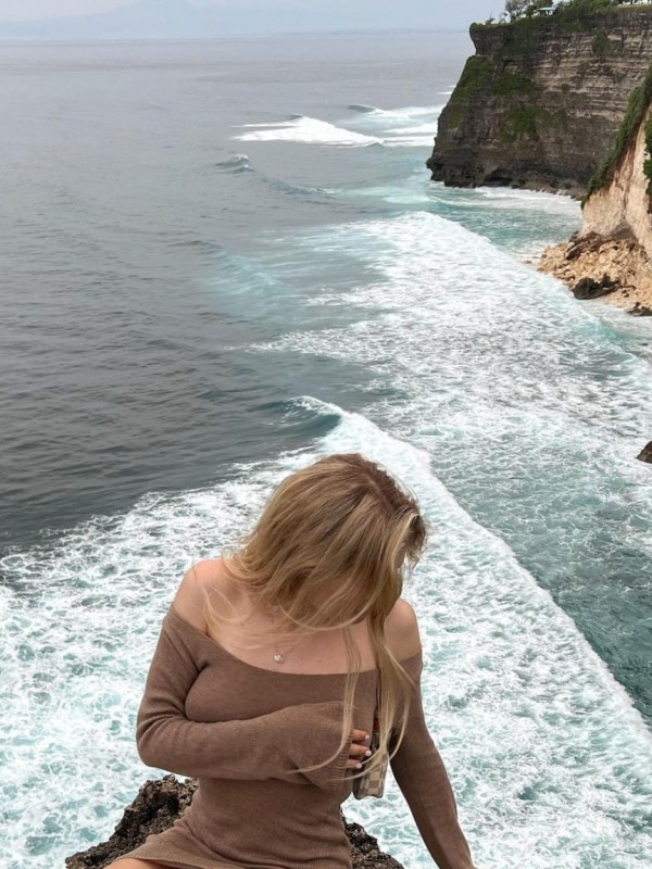 Ксения привлекательная девушка из Электростали цена от 3000 руб